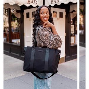 Poppy & Peonies Daily Tote